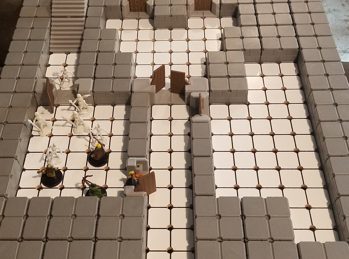BattleboardGame's tweet photo. These great pics come from Bryan S. from his family game. They almost lost their Barbarian, Gavin, but quick thinking by Essa turned it around with a well placed hammer throw that saved her older brother. Well done Essa!
#tabletopgaming #dnd5e
See more at https://t.co/4angzGQtu6 https://t.co/sptdegUneG
