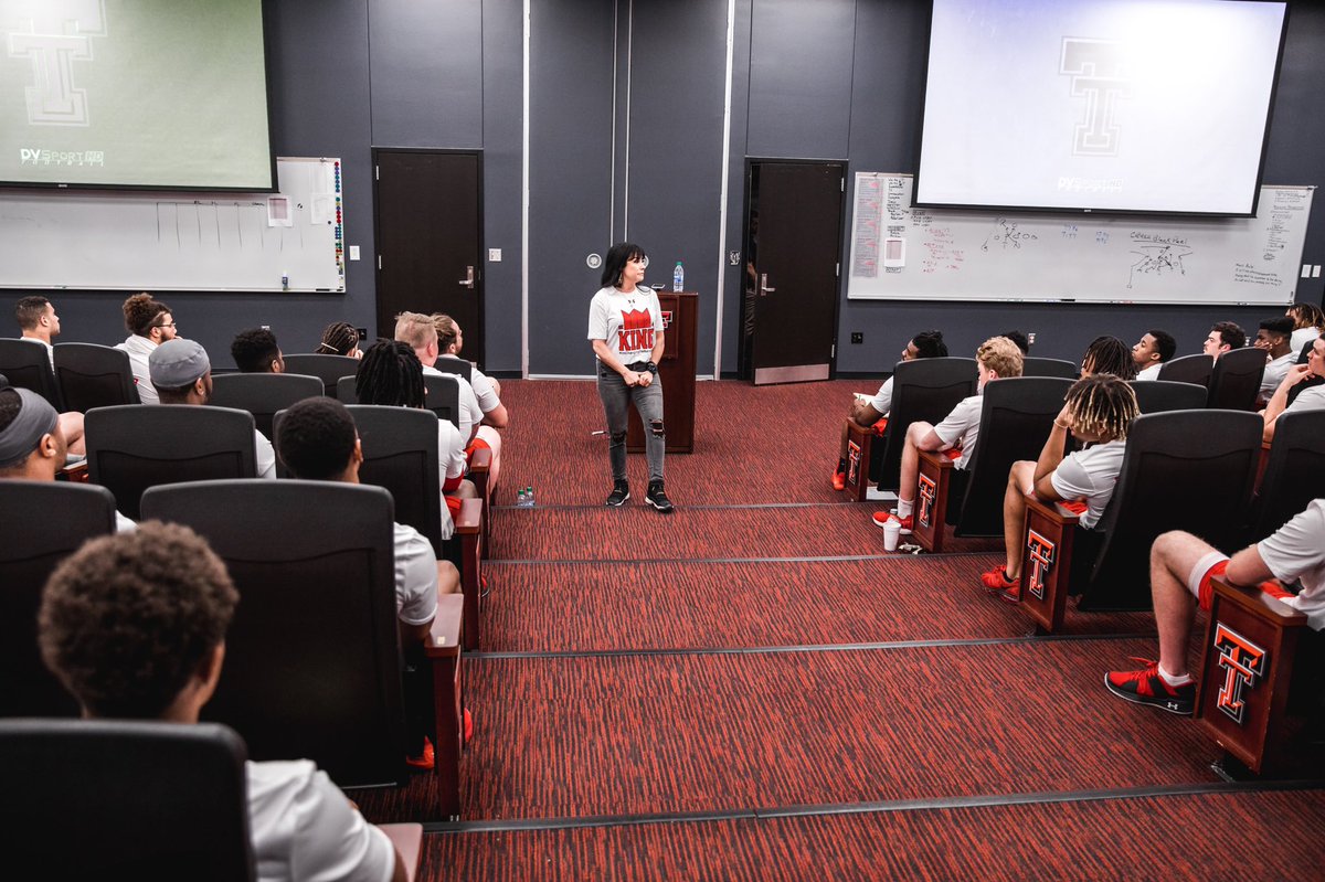 TexasTechFB's tweet photo. Be a K I N G👑

Thank you @RachelBaribeau!

🔴#ImChangingTheNarrative⚫️ https://t.co/NNiaF8CZ7u