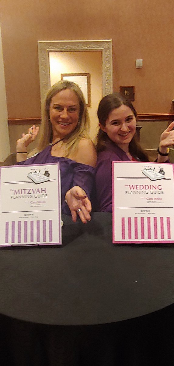 PPIRecording's tweet photo. Thank you Cara Weiss for signing your books The Wedding Planning and The Mitzvah Planning Guide. #TheSpecialEvent #CaterSource https://t.co/7bA4L8nh9Z