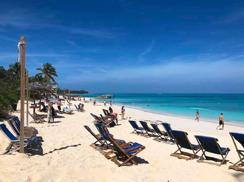 Play day @ Sandy Toes, Rose Island, Bahamas 🙌