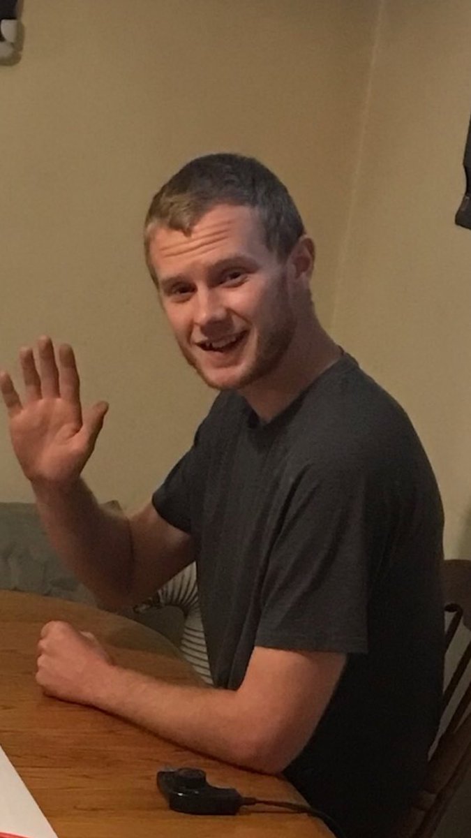 ShmediumChungus's tweet photo. Yo can everyone pray for my boy rob? Ain’t nothing wrong with him he just white https://t.co/xsCF1wXu2Q