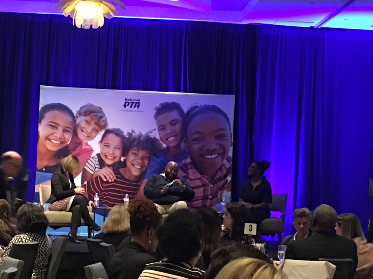 StephGray's tweet image. Proud to be part of the ⁦@NationalPTA⁩ #NotesfromtheBackpack live podcast Season #2 with National Teacher of the Year Rodney Robinson