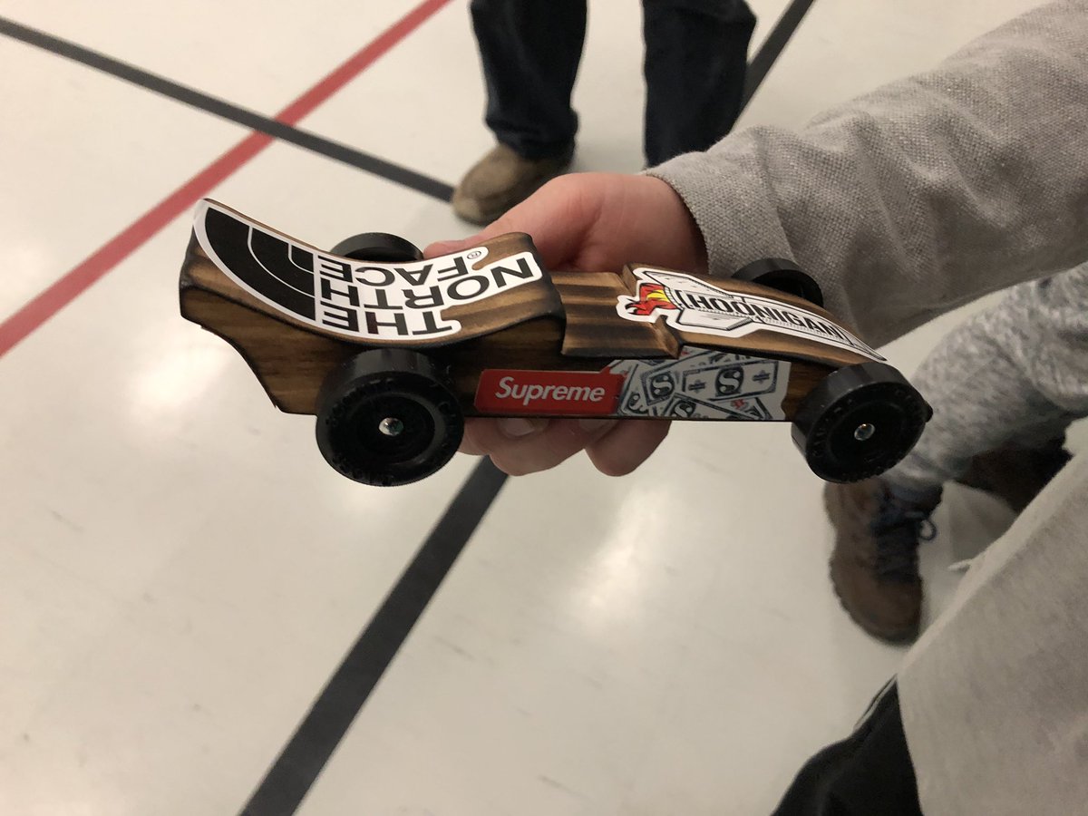 scouternikki's tweet photo. This awesome Kub Kar is the very first kar in the history of the new 2nd Schomberg Pack #scoutsdostuff @scoutscanada #adventuresonthepath https://t.co/oCIGceLNYN