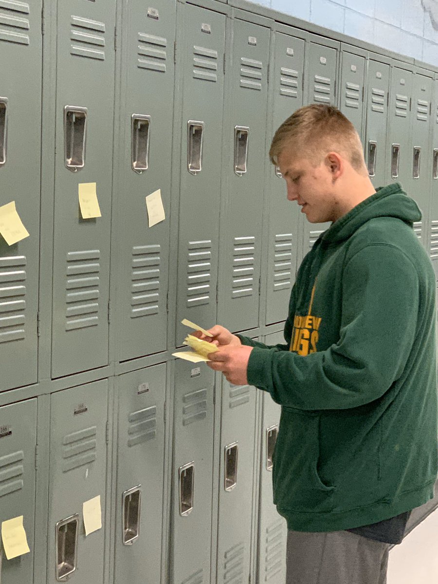 KPStacy's tweet photo. Wow’em Wednesday for Beta Week! Today the faculty Bragged on Our Betas! Plus, the leadership initiative is contagious! Students were stepping up to clean the cafeteria, hand out free snacks, as well as prep our school for tomorrow! @nationalbeta @teresabateayers @MVVikingPower https://t.co/HYLonkzwU6