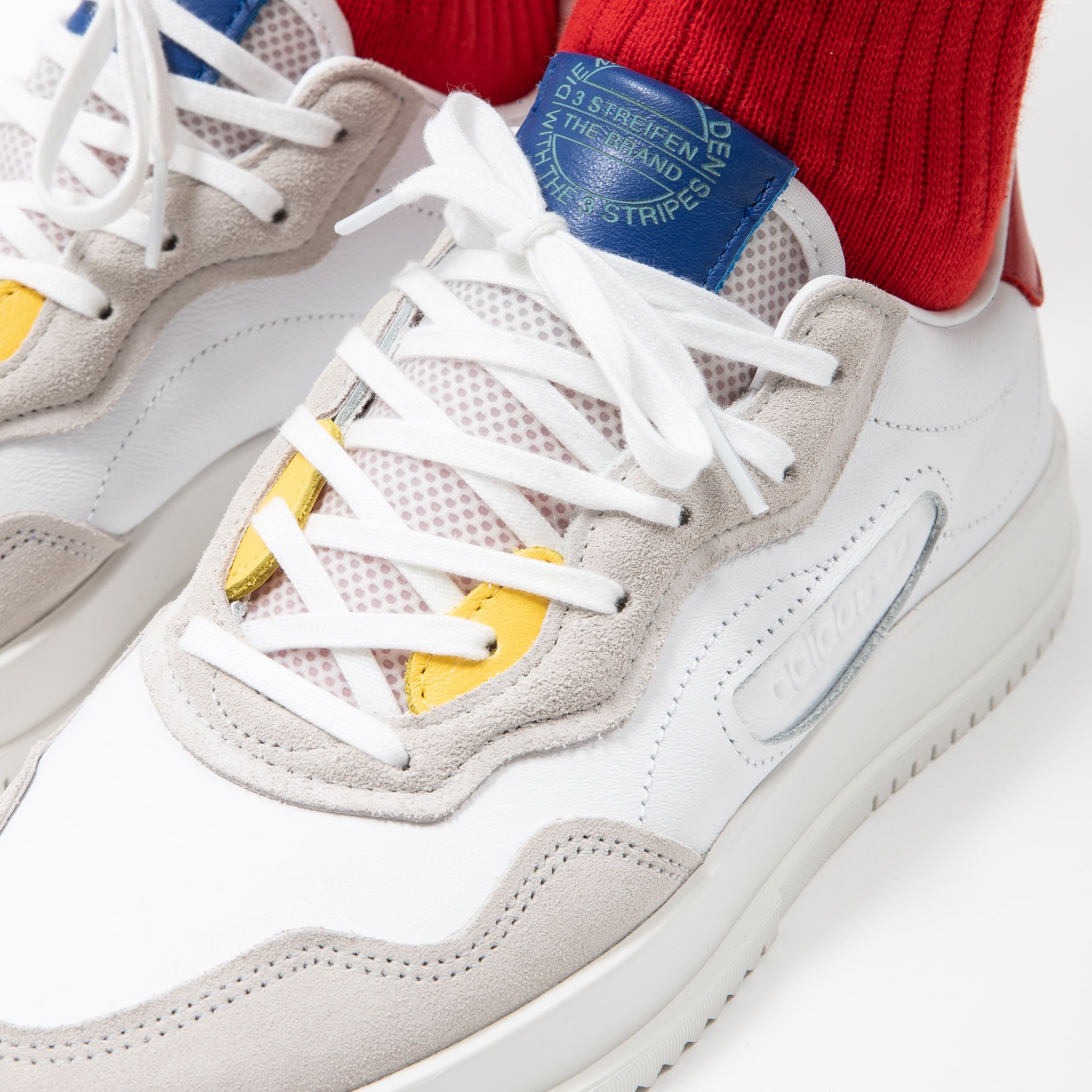X Titolo Play with colours Adidas SC Premiere