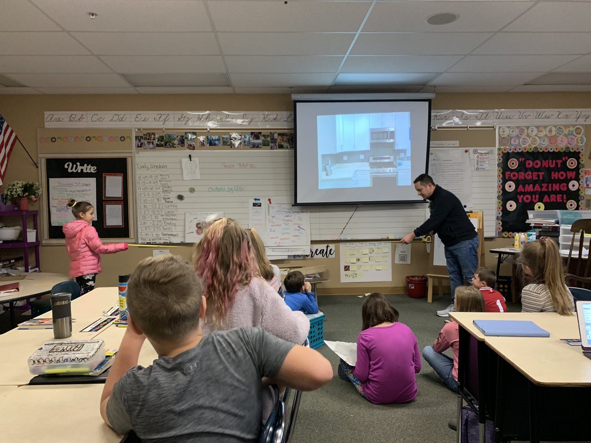 MillerRm33GES's tweet photo. We have been so lucky to have such amazing parents who are willing to come in and share their passions! Thank you Mrs. Castelli for sharing about @RomanandLeo clothing store and Mr. McCulloch for sharing about home renovations with room 33! #parentsareteacherstoo #rm33rocks https://t.co/9SYzbvauuv