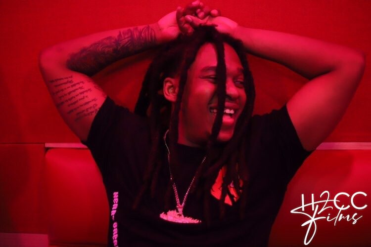 VibeWithDJH2's tweet photo. Your favorite artist favorite photographer #H2CCFilms https://t.co/pjZ94jOQEM