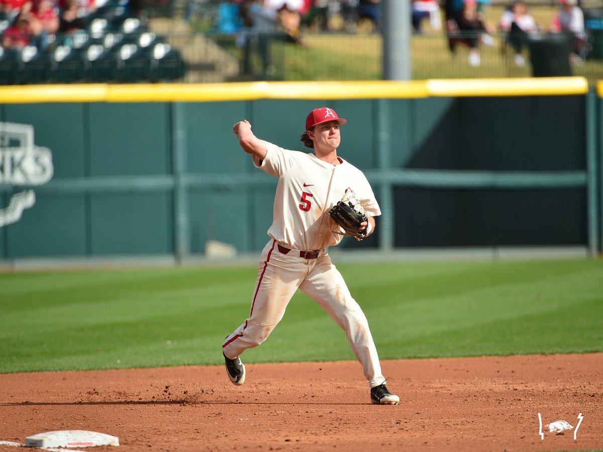 RazorbackBSB's tweet photo. W4 https://t.co/P45mkmIvXM
