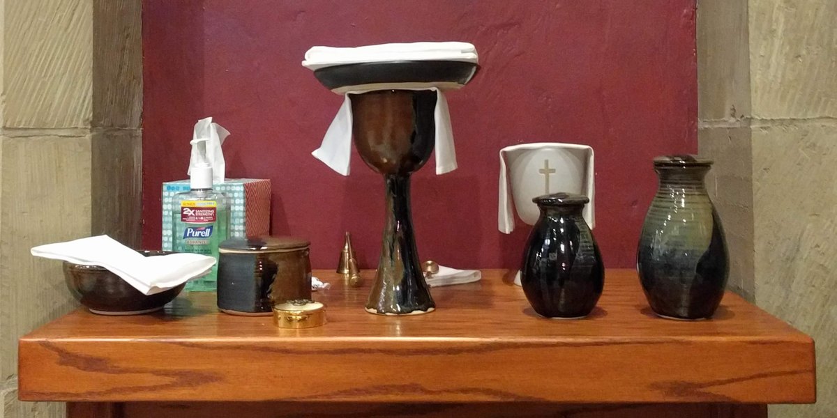 episcomd's tweet photo. The aim for churches in the Episcopal Diocese of Maryland is to regularly celebrate “no-touch or low-touch” Eucharists....check on each other, stay home from church if you are ill, use #technology . https://t.co/jDkJOLatTl 
#COVID19 #CoronaVirusUpdate #episcopal #church https://t.co/tHSfCjiIuY