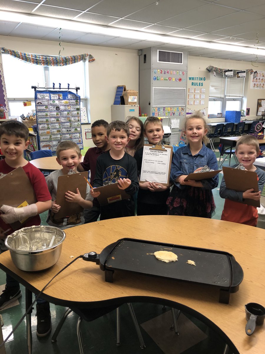MissRoutch's tweet photo. today we learned that heating a solution can change its state of matter by watching how pancakes change from a liquid to a solid when heat is applied🔥 @FB_elem https://t.co/LzLu7NLFCu