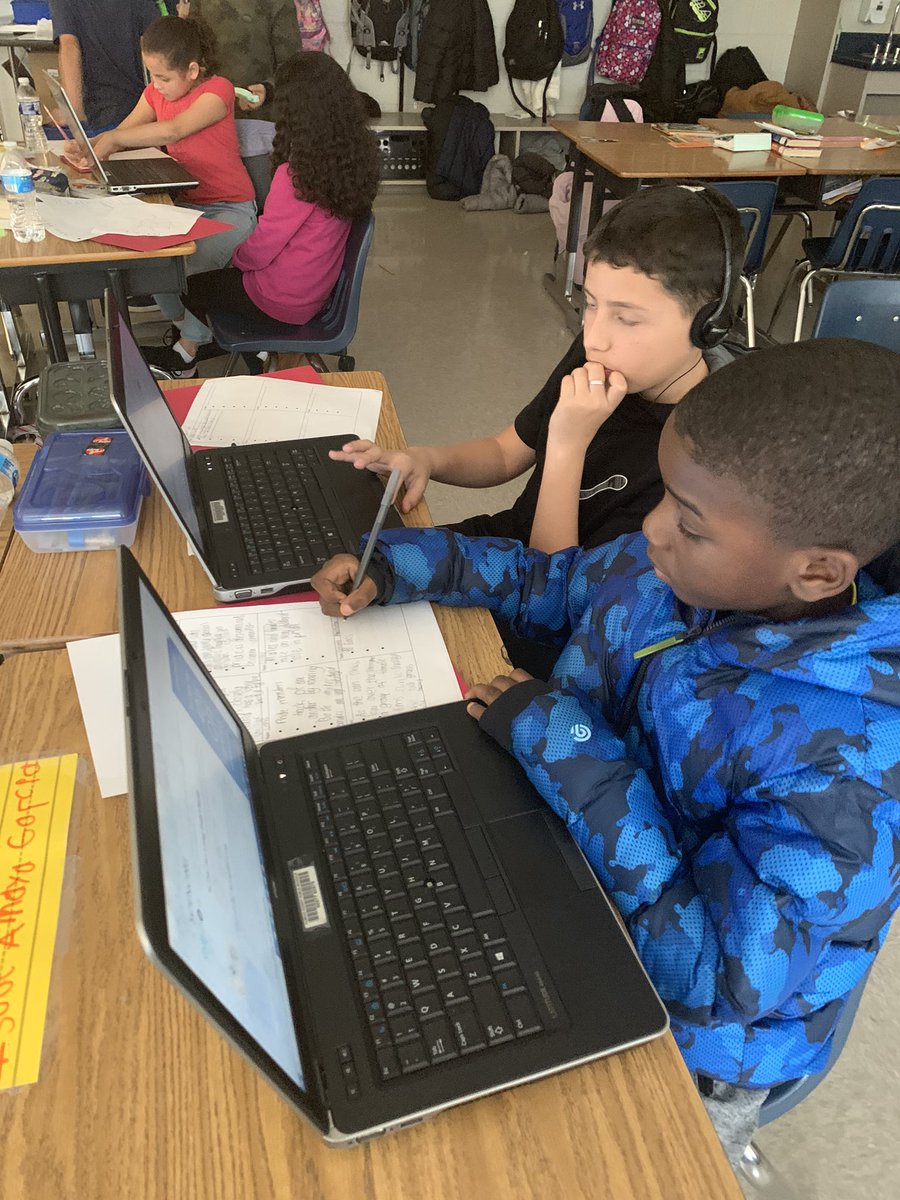 MissMoran90's tweet photo. Snapshots of our week π Taking an artistic look at fraction tiles, learning the recorder in music, and of course recess! @WeAreAble99 #3rdGrade #WHsmiles #WHES https://t.co/mK4qFId73W