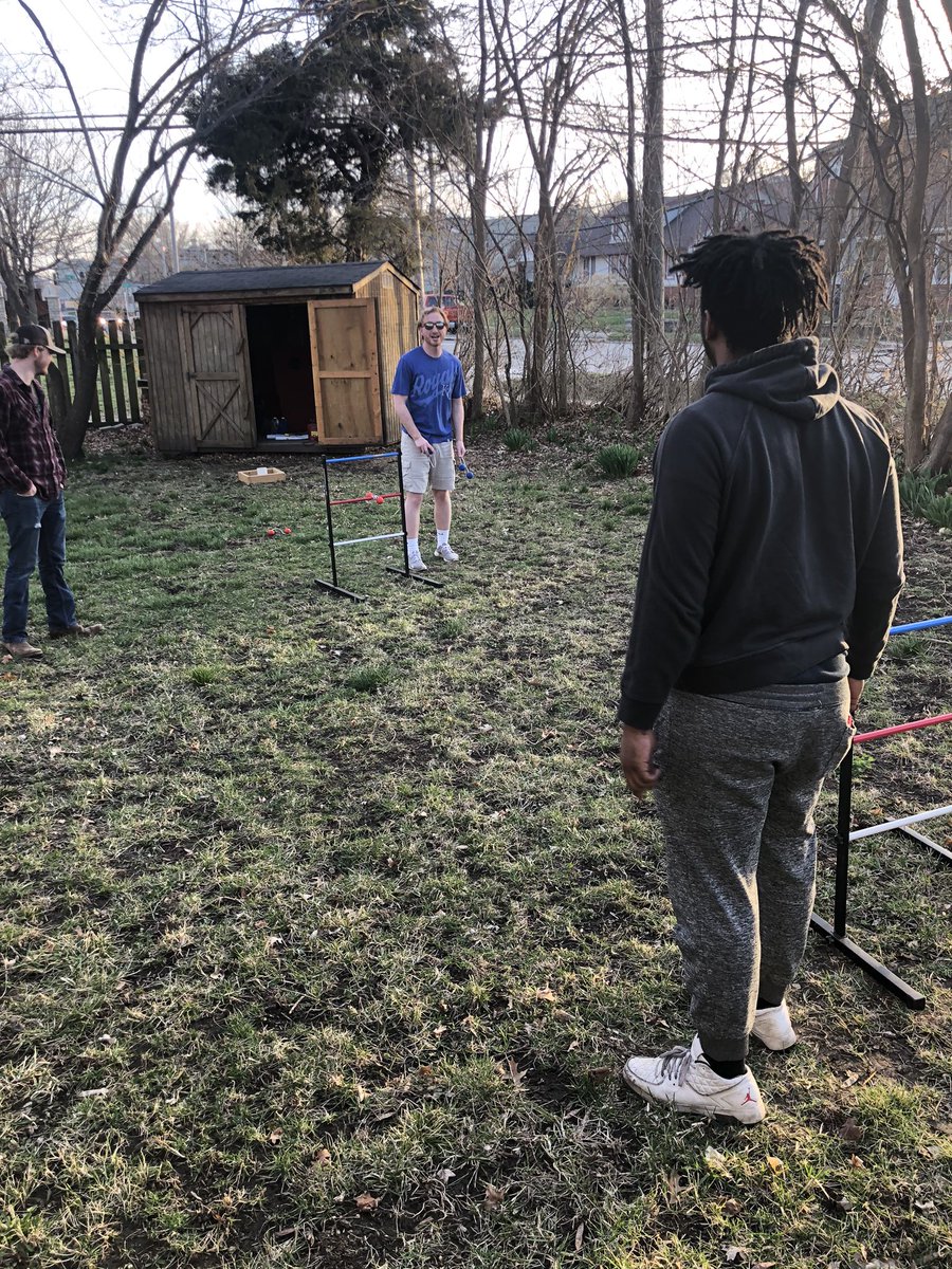 UCM_PSK's tweet image. The only right way to spend such a beautiful Wednesday is with your brothers and bbq! #phisig #pskucm #damnproud #bbq #ucm #psk #universityofcentralmissouri #wlc