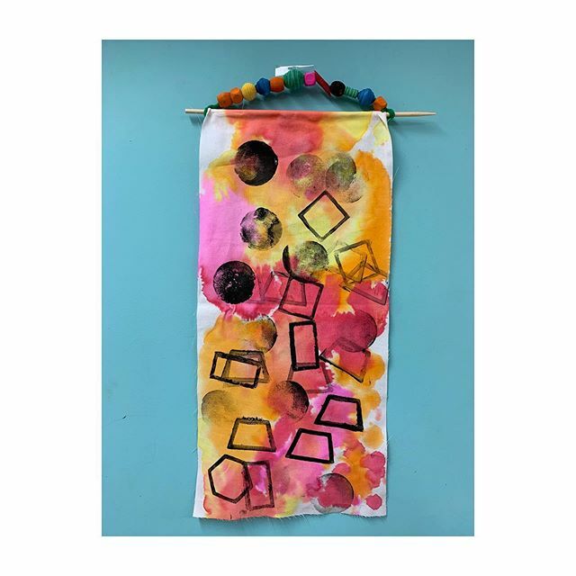 GregoryArtists's tweet photo. Happy little flags. ❤️🧡💛 #Kandinsky #wo2world https://t.co/IOObnrJ84g https://t.co/6faG7BlYhi