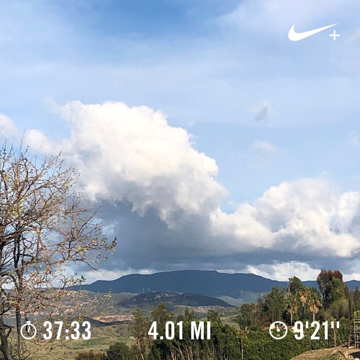 jcouvy's tweet photo. So much unsettled and things seem so crazy in the world these last few days...escaped and spent some time with God, marveling at the beauty of his creation. Wednesday 4 mile #Run4Purpose for .@KershsChallenge https://t.co/hBmMjbaYxZ