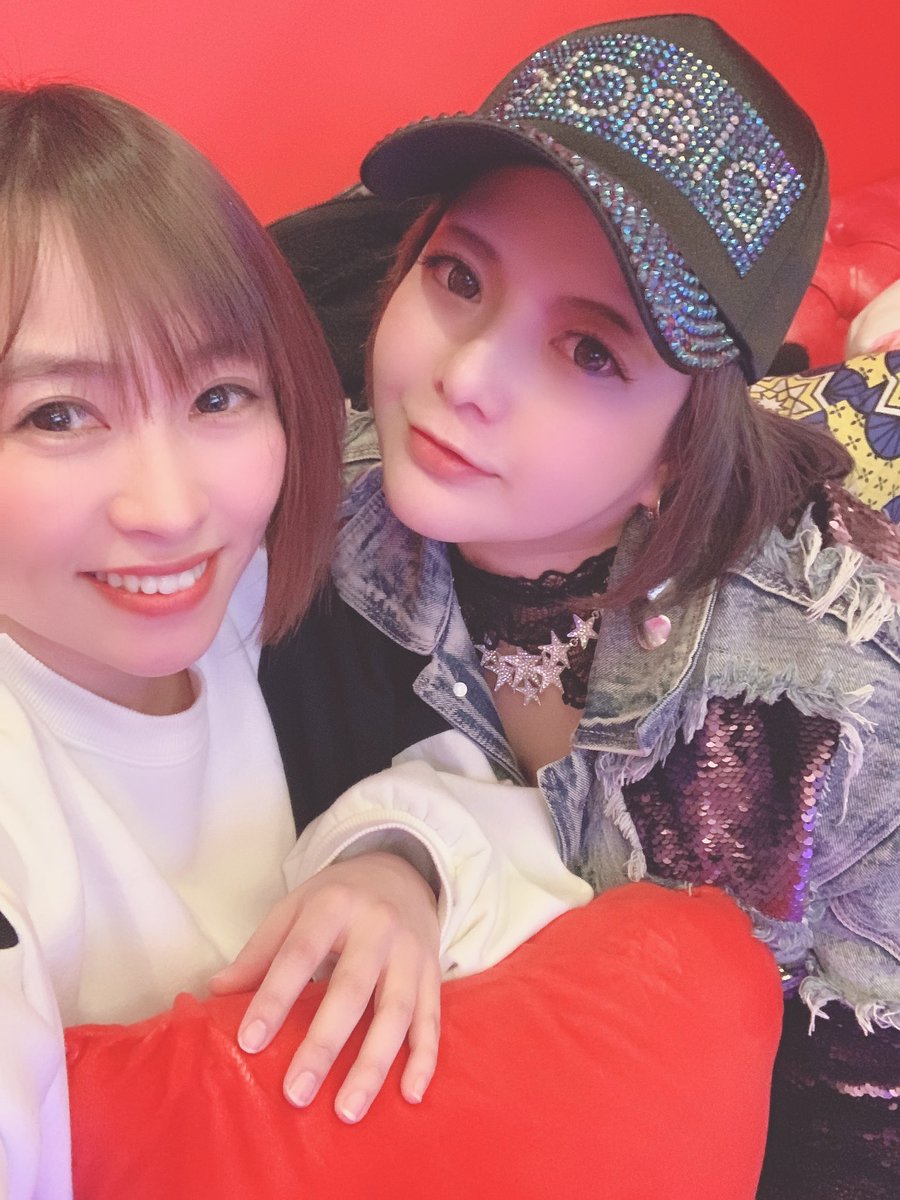 GSC_aya's tweet photo. #飲みドル #麻都莉 が店長を務める私がオーナーでギリギリだけど楽しく経営してるお店 #歌舞伎町 #PALSS
#MixBar ✨遊びに来てっ😍
#ダーツ好きと繋がりたい
#ダーツ初心者 大歓迎❤️
月〜木 22:00〜6:00
金土 20:00〜LAST
※日曜定休
飲み放題 初回1h 3000円
3人以上 2h 5000円←お得です💗 https://t.co/b0tQLKurBw