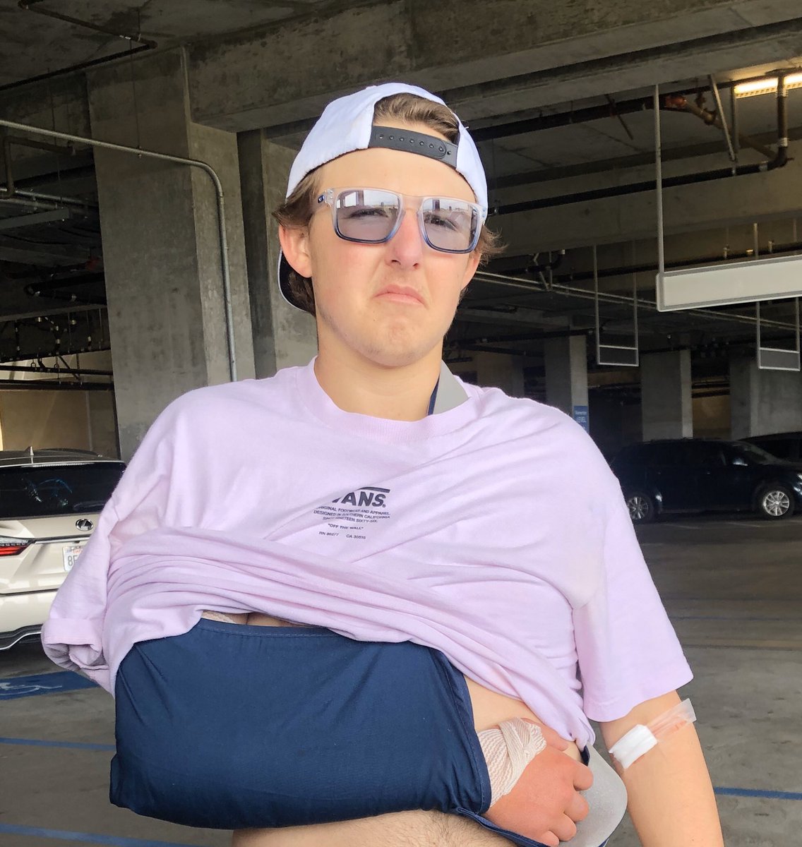 14kimn's tweet photo. Shout out to @BradenNorwood10 who’s UCL repair surgery went great. Let the rehab begin. Can’t wait to see you back on that diamond! We got you kid, don’t worry who doesn’t!! #uclevulsion #internalbraceconstruction #pitcher #murrietabaseballplayer #recoverytime #betterthanbefore https://t.co/DsBQF00Hfj