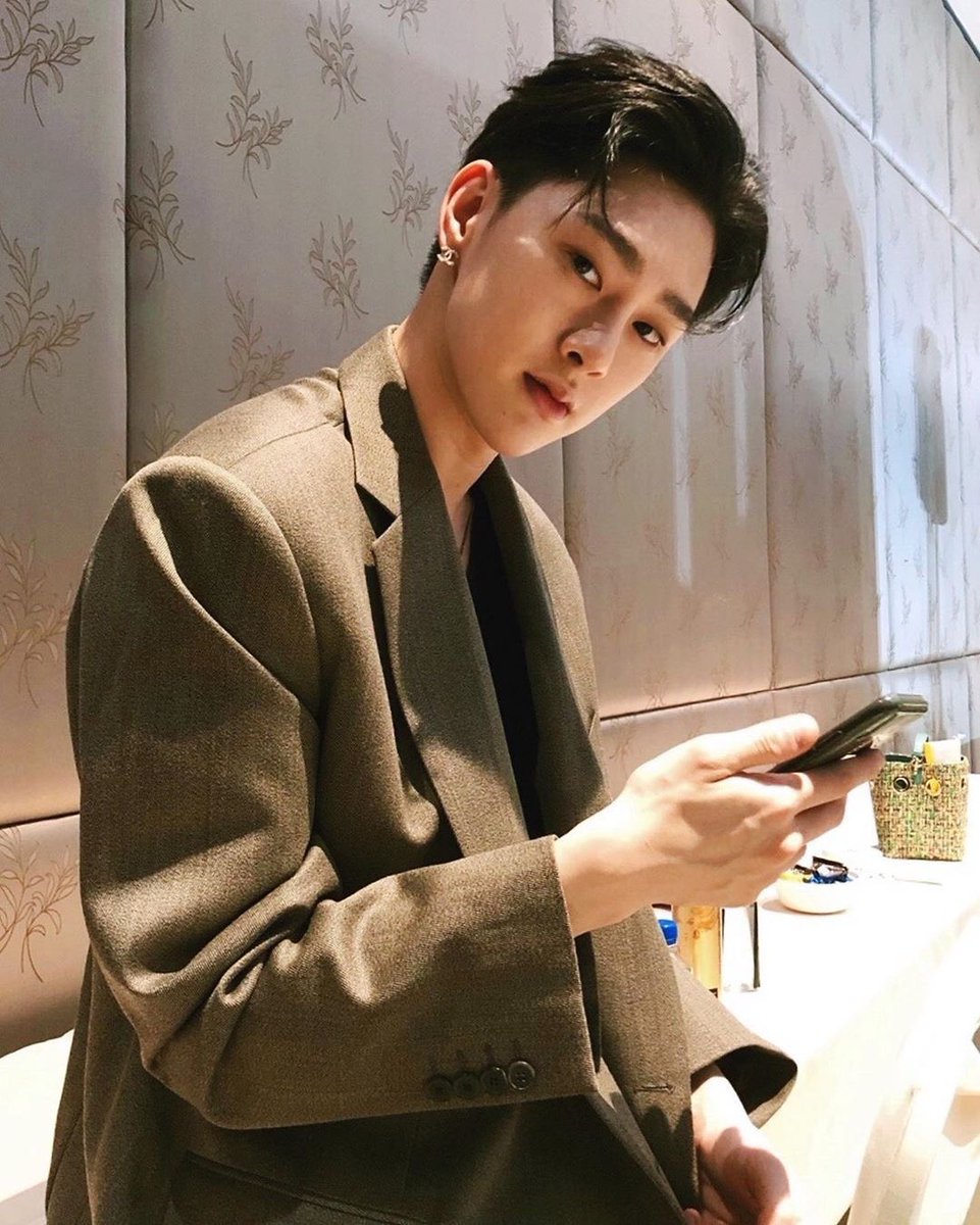 บีนี่ควอนครับแม่ ᯅ̈ tweet media