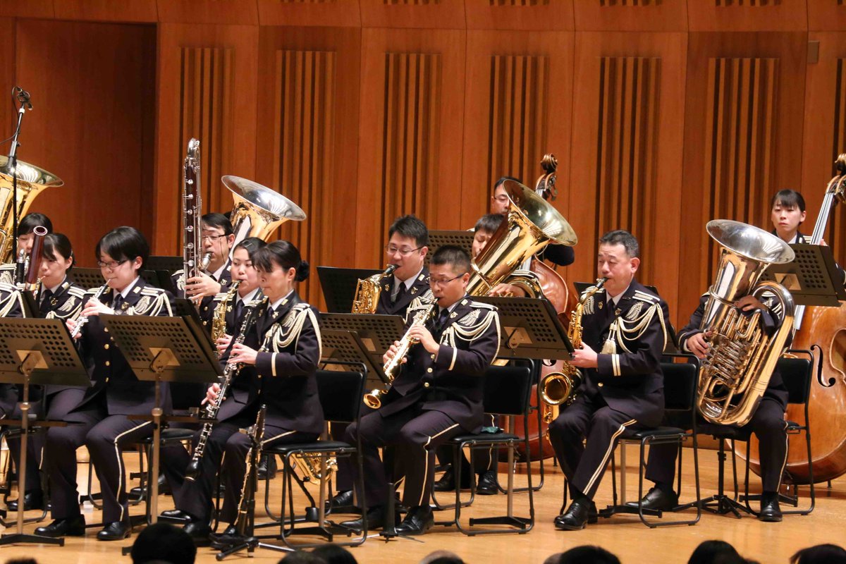 KatiaComposer's tweet photo. Proud ���️ Beaugeais with Japan Ground Self Defense Force Central Band saxophonists &amp; Lieutenant Colonel Sawano. Best thing being a composer-saxophonist is when other🎷players perform your music with such care &amp; delicacy!
📸Tokyo Metropolitan Theatre Concert Hall #FirstLightatUluru https://t.co/AsBwHJ2AO7