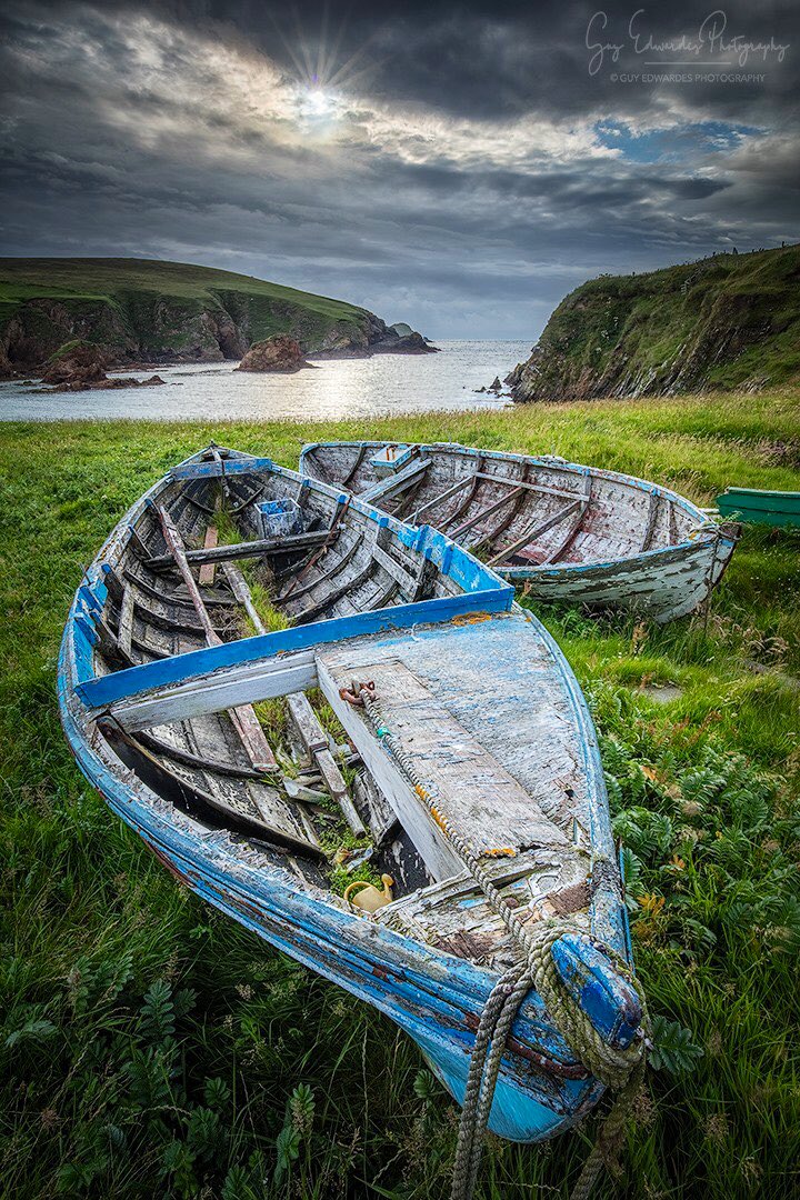 Derelict boats on Shetland. Taken a few years ago whilst scouting locations.

© Guy Edwardes Photography

#boats #shetland #shetlandislands #visitshetland #scotlandshots #visitbritain #beautifulbritain #ordnancesurvey #guyedwardes #landscape
