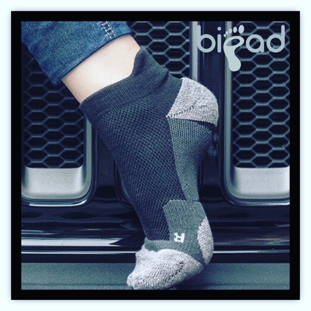 bipadproducts's tweet photo. #Bipad’s state-of-the-art #3D cushioning provides much-needed #padding on highly #impacted areas while stabilizing the #foot by providing proprietary #archsupport and #slip-resistance. https://t.co/qpoNAarLez
