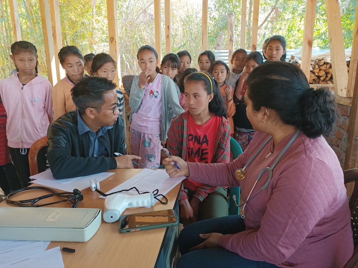 AbhinavS_IAS's tweet photo. Thank U #doctors for helping Pungro admin, sub div of Kiphire an #aspirationaldistrict , with health check up camps. Especially @drneha10 who left her job in @Fortis Noida to help ppl of #Nagaland
A  proud husband &amp; an indebted administrator
#nexusofgood https://t.co/rxw4merr3Y