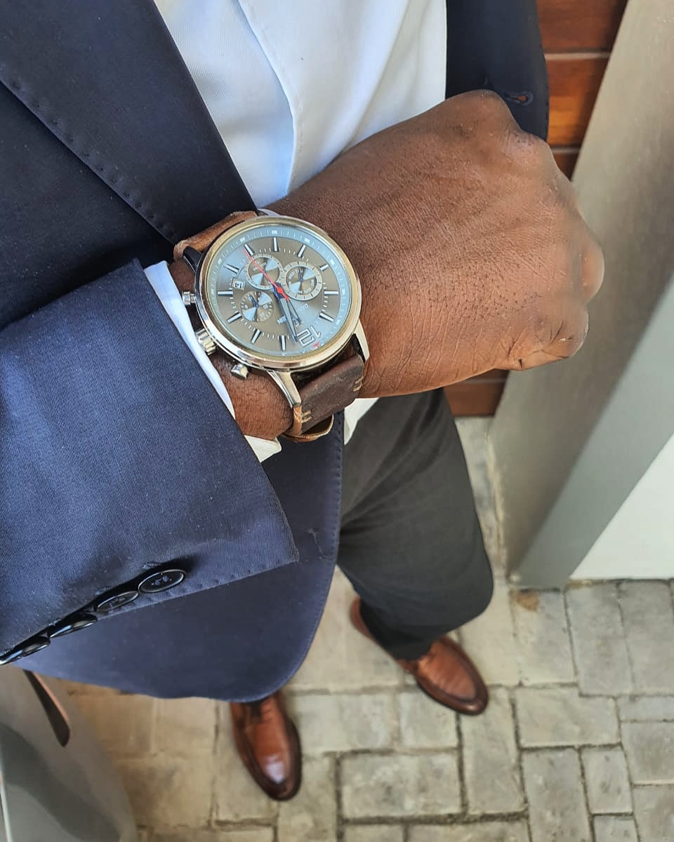 rodavanni's tweet photo. Time waits for no man. Yours yours wisely.
#Rodavanni https://t.co/N83oDvaxKL