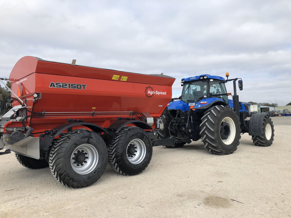 wise_farm's tweet photo. Recently delivered @agrispread AS2.150T Spreader on a @NewHolland T8.410 Auto Command Tractor. Bringing new efficiencies to spreading season. https://t.co/kFGR0UktPv