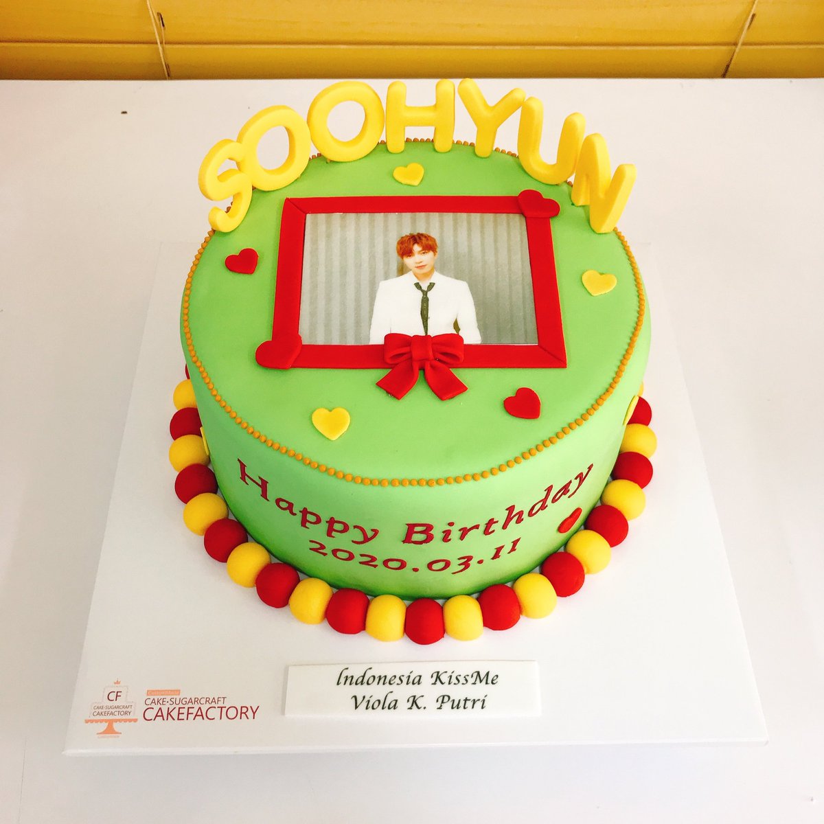 Soolla88's tweet photo. 20200311 HAPPY BIRTHDAY SOOHYUN 🎂🎉🎁💖

My 1st Bday Cake Project for Soohyun..Thanks everyone who helped me and encouraged me to keep doing this even though at first we thought Soohyun won't be in Korea and thought he won't received it directly. https://t.co/8QQ4a1Ywg0