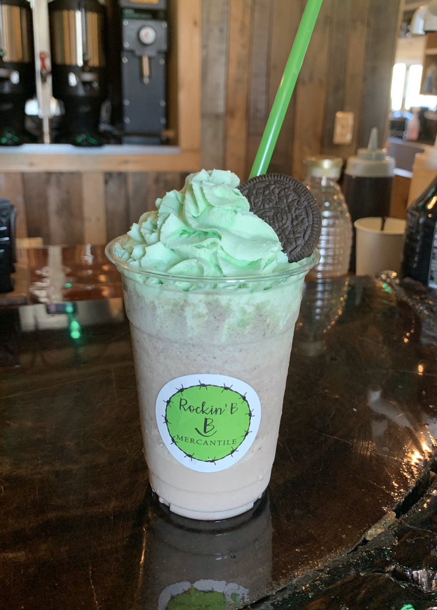 Lucky for you we’ve got our tasty Shamrock Dream! It’s our frozen vanilla bean creme with mint Oreos and our special green whipped cream! Also try our matcha super green latte hot, iced or frozen! Yum! #rockinbmercantile #coffeekansascity #kansascitycoffee #stpattysdaytreats