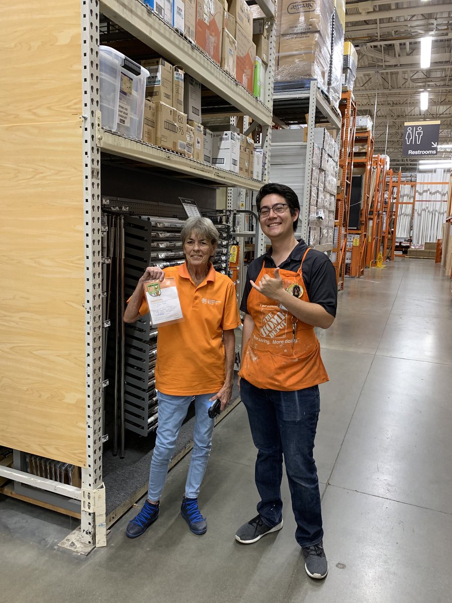 Shout out to MEA Jeannine! Great attention to supplier expectations ! Homer award for excellence in paint dept.! #1702dueceswild #metd284 #store1702 #hdstore1702 #metstore1702 #pearlcityhomedepot ⁦<a href="/Natashablessed1/">Tasha</a>⁩ ⁦<a href="/KeoniQ/">Keoni Queypo</a>⁩