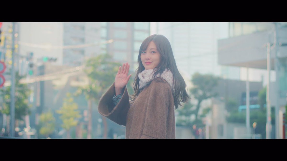 nogizaka46's tweet photo. 【ニュース更新】 【遂に公開スタート！！】25thシングル「しあわせの保護色」初回仕様限定（CD＋Blu-ray）盤Type-A C/W収録：白石麻衣ソロ曲「じゃあね。」Music Video！！ https://t.co/YoHQGj85Mz https://t.co/AtcZZ3lLYw
