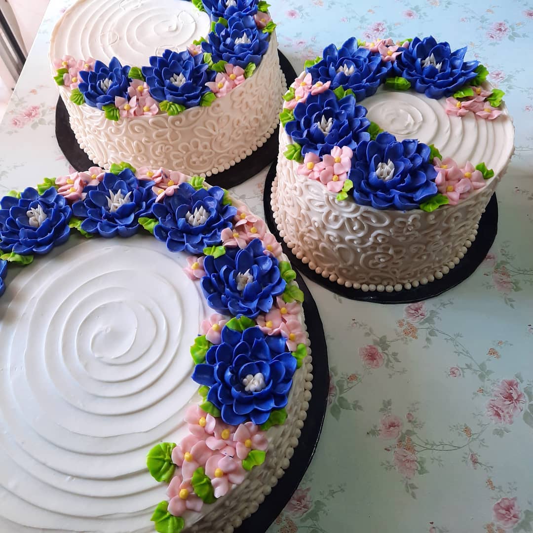 TheCakeCastleBM's tweet photo. Follow @TheCakeCastleBM Right NOW!!
.
Follow us on Instagram- https://t.co/lT5qq2RQdd

Do you Love Cakes #retweet

Delicious Cake by - norasilamohd_cakes (on instagram)
.
Tag @TheCakeCastleBM in your posts to get Featured. 

#cakedecorating #buttercreamcake #swissmeringue #cakes https://t.co/C0pTjPLUIo