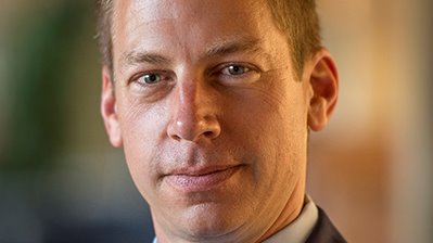 PRSACorpComms's tweet photo. It's definitely time to amp up your skills in crisis management! @BoeingAirplanes VP of Media Relations  @GordonJohndroe will present at our June 25-26 #PRSA #CorpComm conference in NYC. Register now and save: https://t.co/FrVLQRyJZp https://t.co/YX7Z5lXVPd