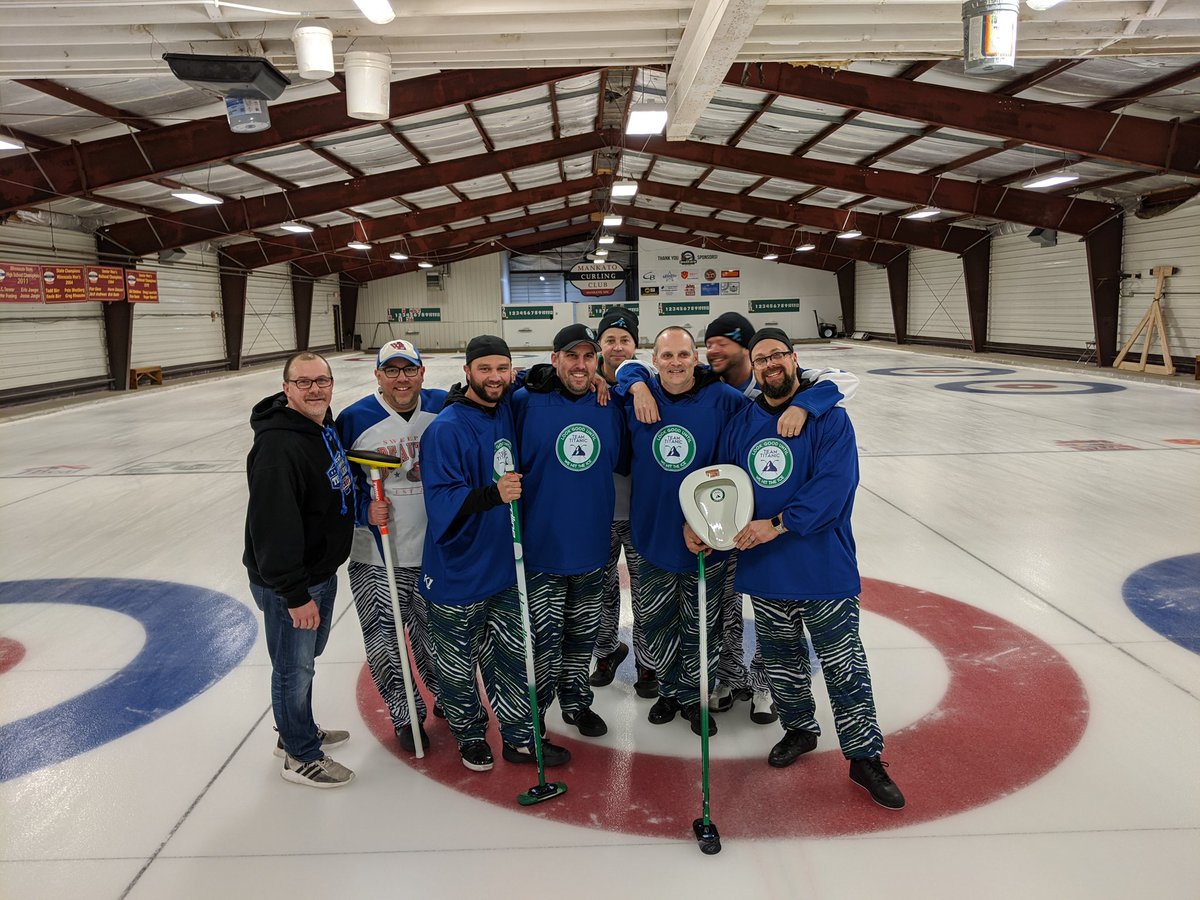 The Bedpan is back on the bottom of the ocean! Big win for us tonight! Great game <a href="/SweepingBeauti1/">Sweeping Beauties 🥌</a> <a href="/Mankato_Curling/">Mankato Curling</a> <a href="/puckato/">Shane Frederick</a>
