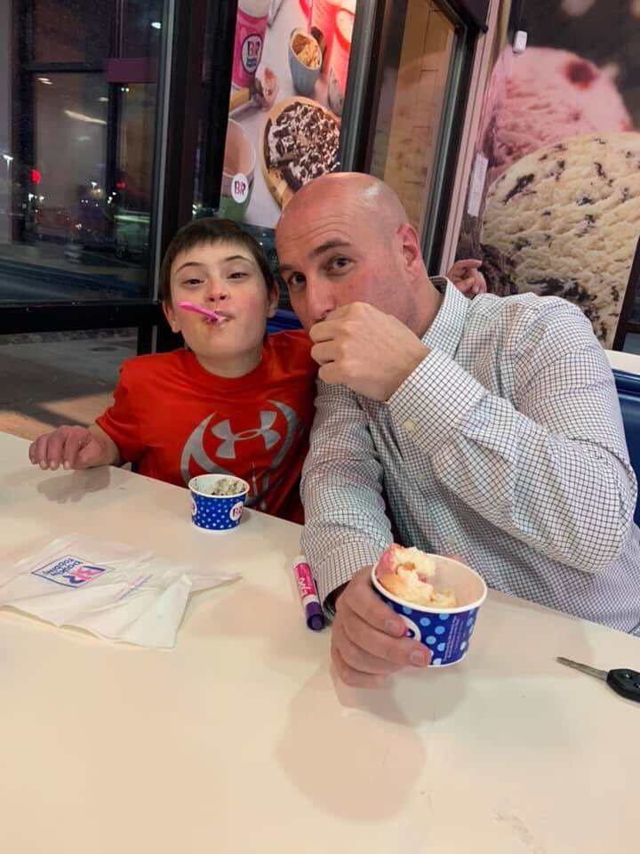 dpfny16's tweet photo. 💙💛WDSD Random Act of Kindness💙💛
Bringing awareness and acceptance for people with #DownSyndrome. Paid the ice cream order for the person
in front of us at Baskin-Robbins!
#WDSD20 #21actsofkindness
#acceptance #inclusion #DSNNN #morealikethandifferent https://t.co/aqnXE6rZ05