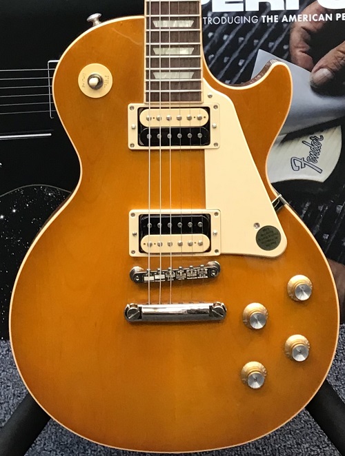 ギタープラネットエレキ本館 على تويتر Gibson Les Paul Classic Honey Burst 48回金利0 対象 全国送料無料 軽量3 93kg ネックスリムネック コイルタップ付きの万能モデル レモンがかったハニーバーストが逆にカッコイイ 商品