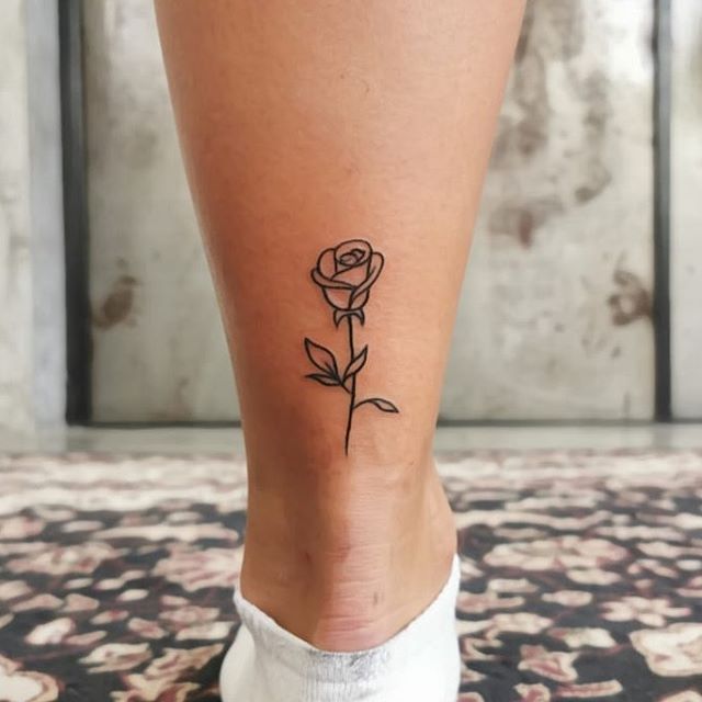 Top 79+ small rose tattoo designs super hot - thtantai2