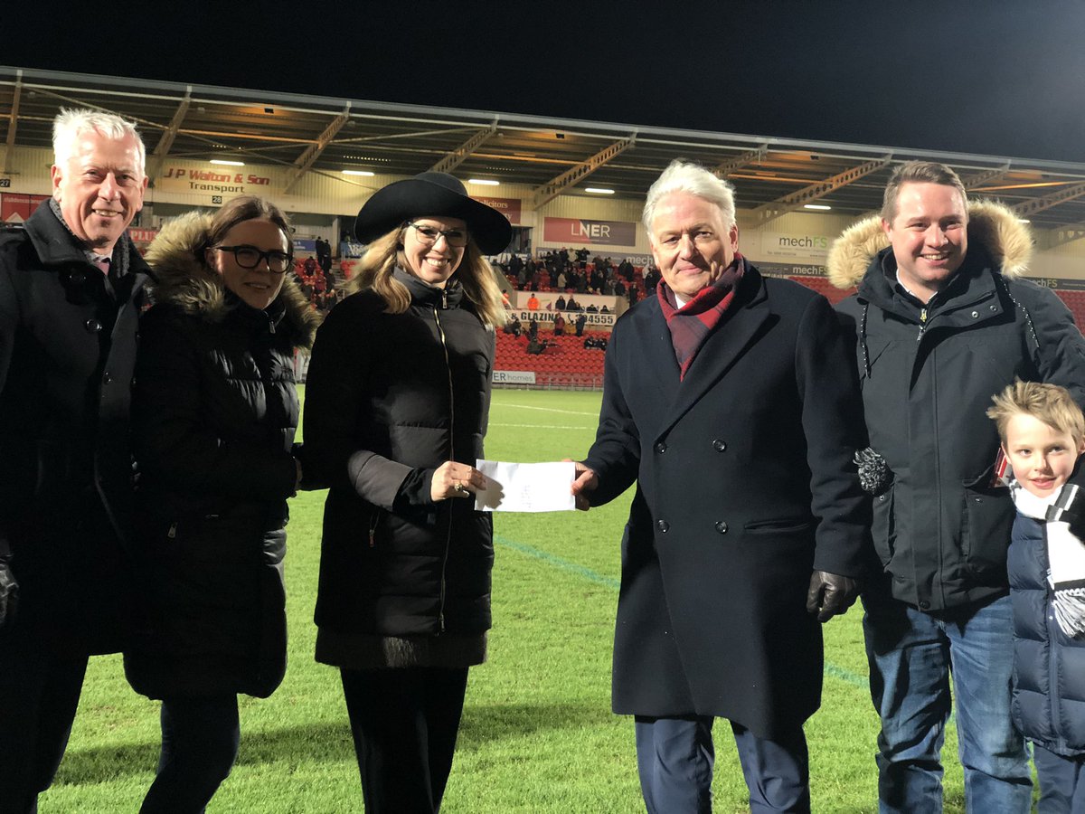 The_CEOSLEEPOUT's tweet photo. Giving money away always feels good
It’s the best part of what we do at CEO Sleepout. Especially in a town that has pulled together to tackle homelessness the way #Doncaster has
Looking forward to #CEOSleepout Doncaster 2020 - save the date: 5 Oct 2020!
https://t.co/vvEusnRUQU https://t.co/dSvFINfcAH