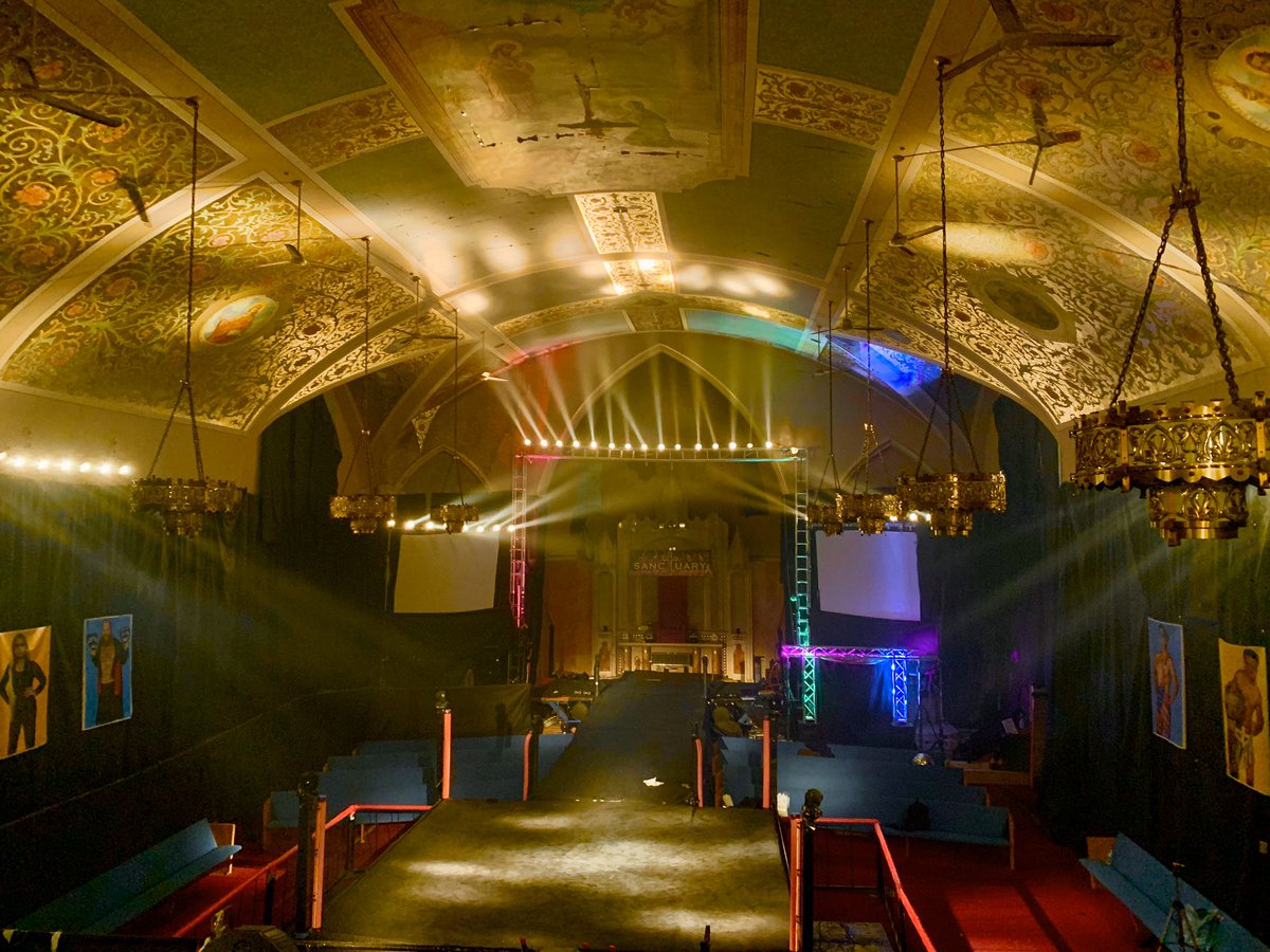 AngryWrestleVet's tweet image. @AEWonTNT @IMPACTWRESTLING @WWE @SanctuaryPAtv #ClosedSet #Venue #Studio #Unique #Branded #NoCrowd #NoCorona