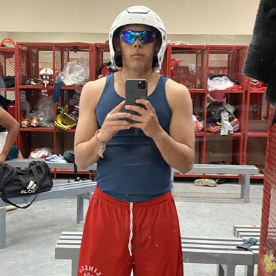 beto_bustillos's tweet photo. I’m back #LincesPride #NuevaFotoDePerfil https://t.co/wUUZ75ggte