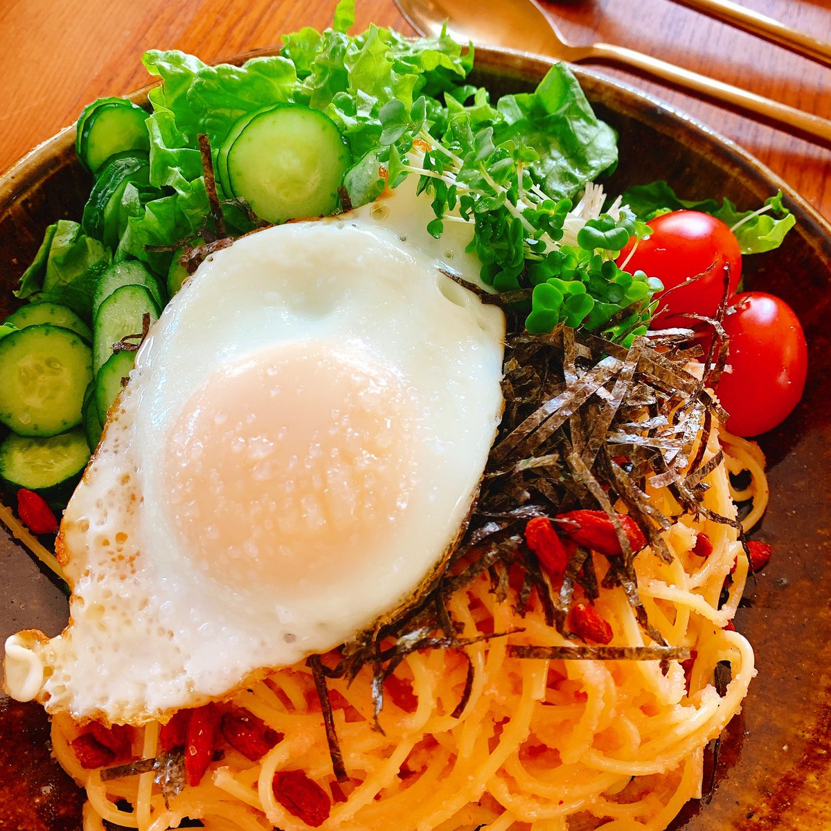 きたかまくら日々響公式 おうちランチは 辛子明太子パスタ 明太子と海苔 鹹味は補腎 枸杞の実も肝腎を補い生命力アップ 気温も高めなので生野菜もりもりで 今日の目玉焼きもいい感じにできました おうちごはん 辛子明太子 パスタ 漢方 きたかまくら日々響公式 おうちランチは 辛子明太子パスタ 明太子と海苔 鹹味は補腎 枸杞の実も肝腎を補い生命力アップ 気温も高めなので生野菜もりもりで 今日の目玉焼きもいい感じにできました おうちごはん 辛子明太子 パスタ 漢方