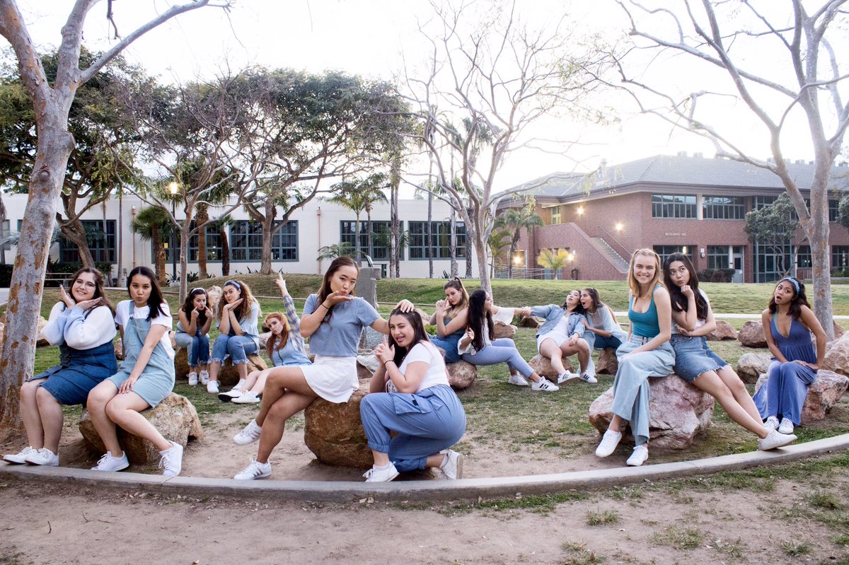 Feeling blue? We know something that might brighten up your week... our concert with Duly Noted TOMORROW!! 💙
🗓 Thursday, 3/12
🕗 8pm
📍 Pepper Canyon 121
✨ FREE admission!
Come for some ~positive vibes~ and a great time! See you tomorrow! 🤩