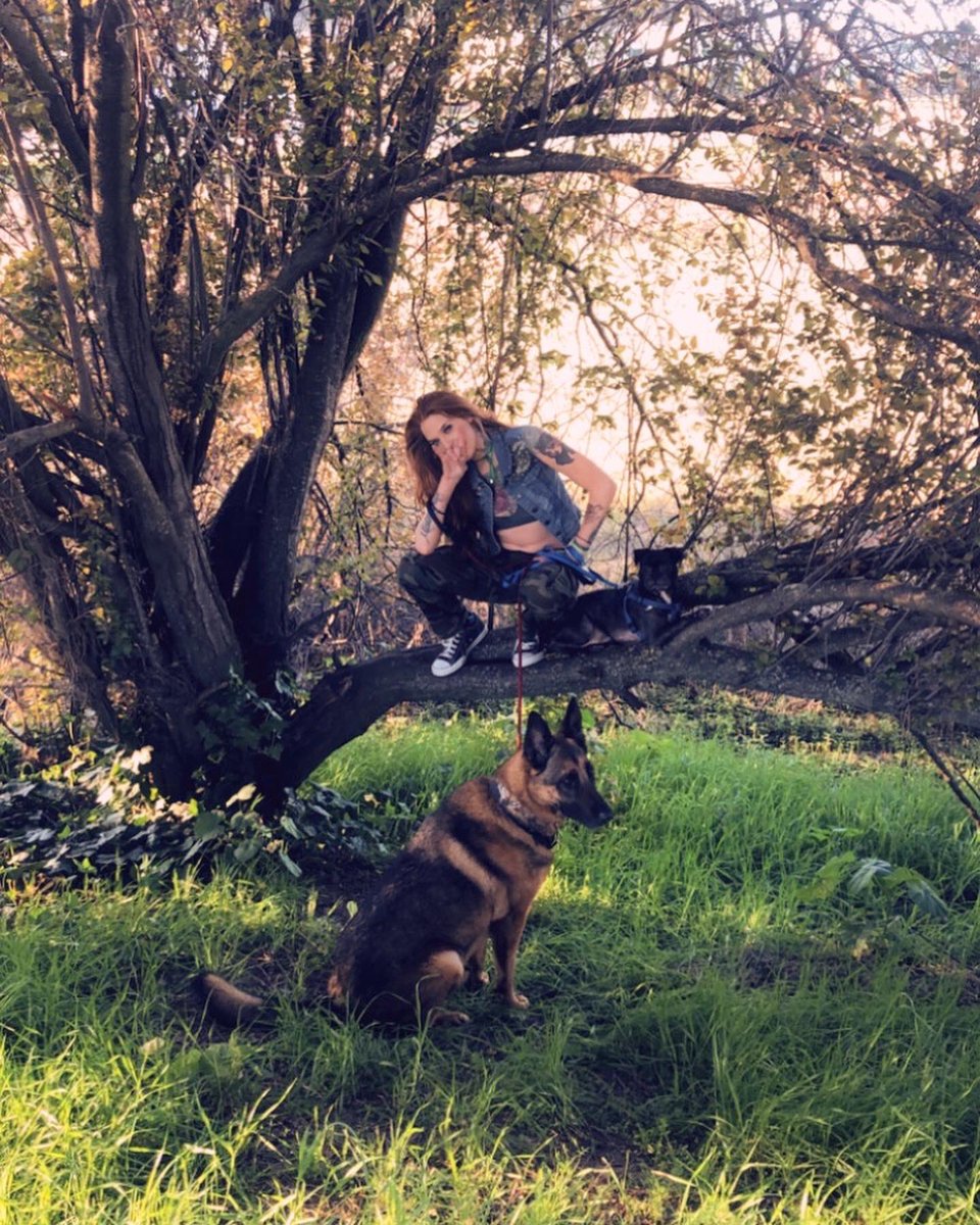 kellyannehell's tweet image. This is claymation @MacMiller  #LegendOfTheBlueSea #stuckonshore #staywoke  #getup #timeflies