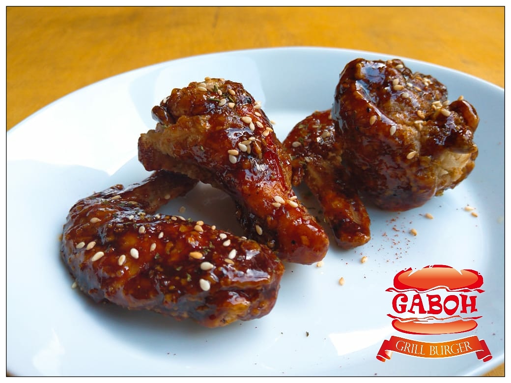 Chicken wings for snack?
Makanan pembuka sebelum makan siang #sayap #ayam