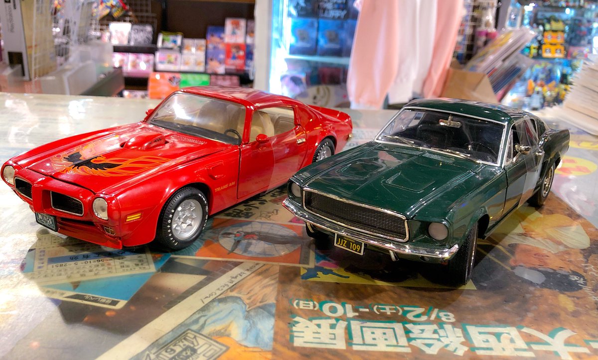 アダムスキー V Twitter アメ車と言えばやっぱりこれ アーテル 1 18 マスタングとファイアーバード トランザムが箱無しで入荷です マスタングは映画ブリットにてマックイーンが乗りこなしてたものですね