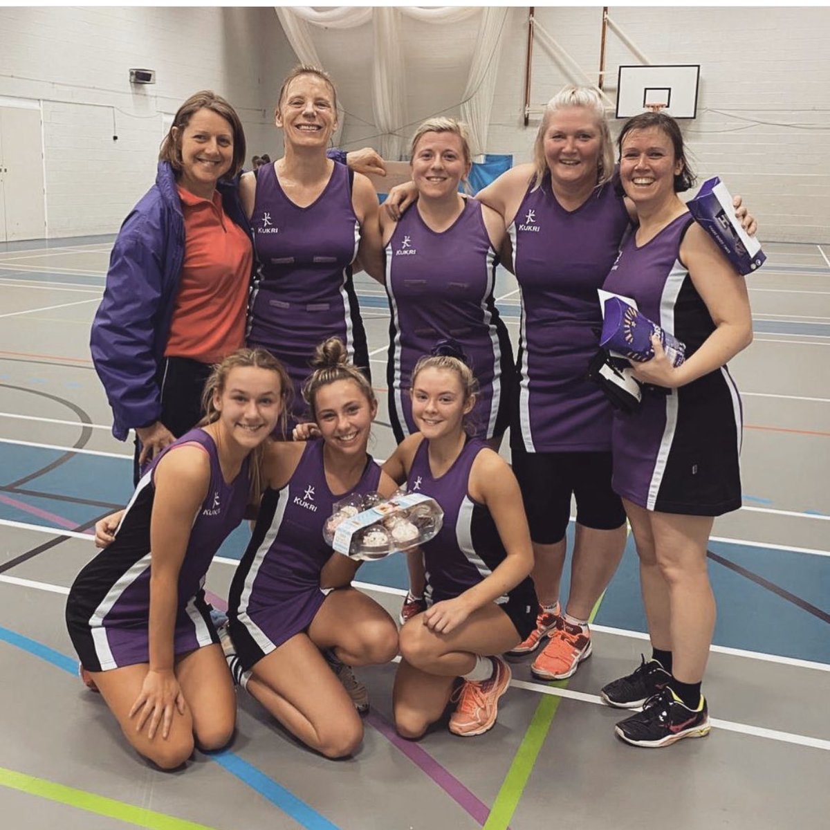 GooleNetball's tweet photo. The lovely Jets who won their league! Good work guys!! https://t.co/CJ0RzYkzjm