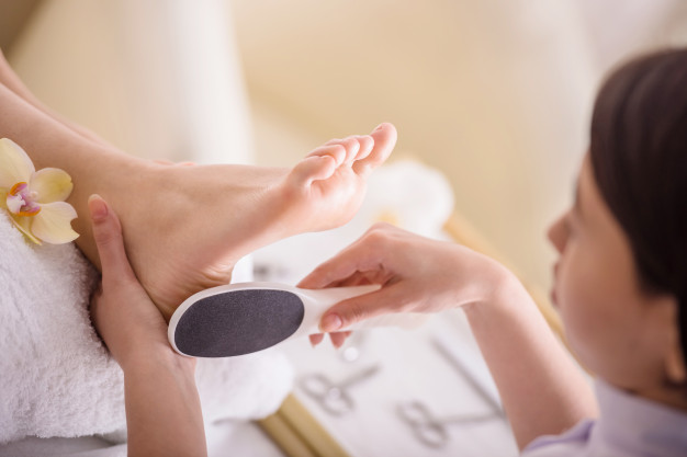 Storel_ro's tweet photo. Aparate pentru manichiura-pedichiura – #Aparate #manichiura #pedichiura care te ajuta sa ai #unghii impecabile. Aceste aparate pe care le gasesti aici sunt concepute special pentru a-ti oferi o manichiura si o pedic... https://t.co/1YY0QQQDux https://t.co/Hi221k8tb4