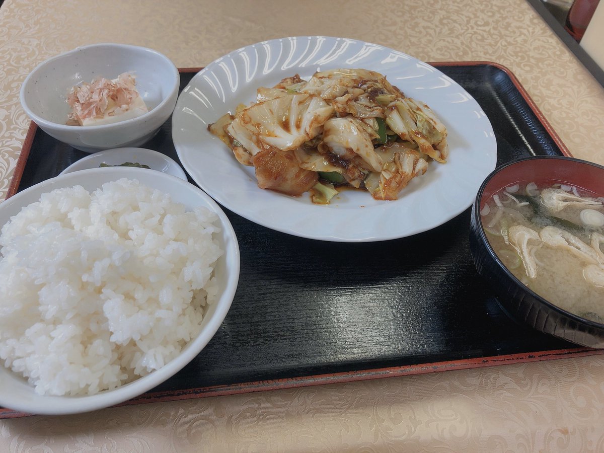 ট ইট র テイル ガル先生にオススメされた 蒲田にある石井家食堂でお昼ごはん 昨日閉店時間に間に合わなかったからお昼にいってみました 美味しかった