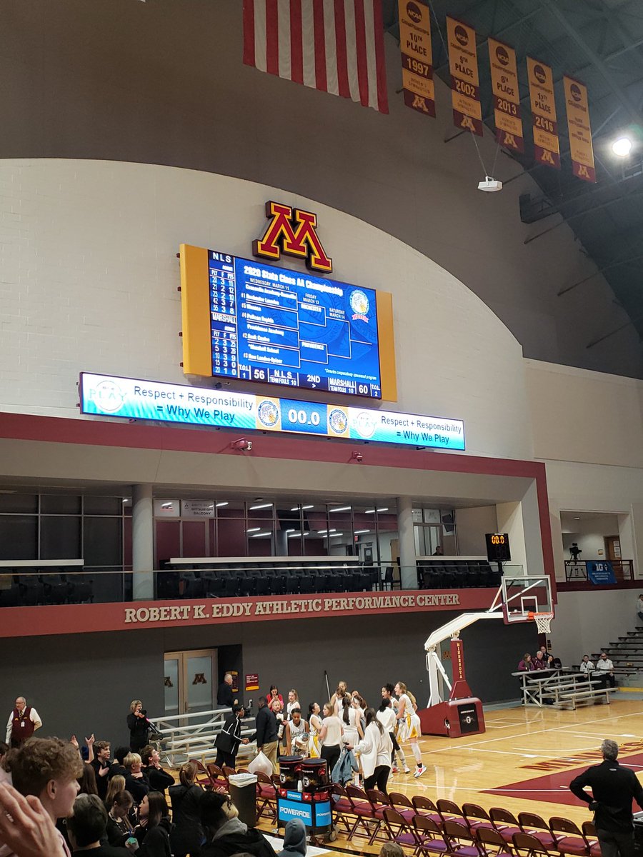 AndyKadlec's tweet photo. @DuluthMarshall Lady Hilltoppers🏀 made a statement at State tonight getting a big W tonight vs. New London-Spicer.

Love this team's heart🖤💛so much

#ComeBackCrew
#NeverGiveUp
#ToppersTakeEmOneAtAtime
#WeAreDuluthMarshall
@Coachosuchukwu
⭐@GRAKIRK ⚡
⭐@giannakneepkens ⚡ https://t.co/LhUGLzF4SZ