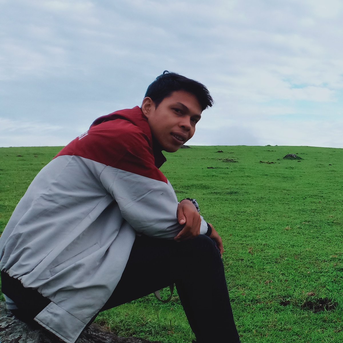 K_Syambah's tweet photo. #FotoProfilBaru https://t.co/BahkyAEE6d